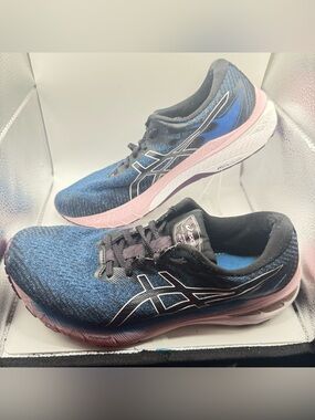 ASICS Women's GT-2000 10 Running Shoes, 11 Lake Drive/White-Rare model color